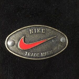 NIKE Medal LOGO (2 1/2 in long)